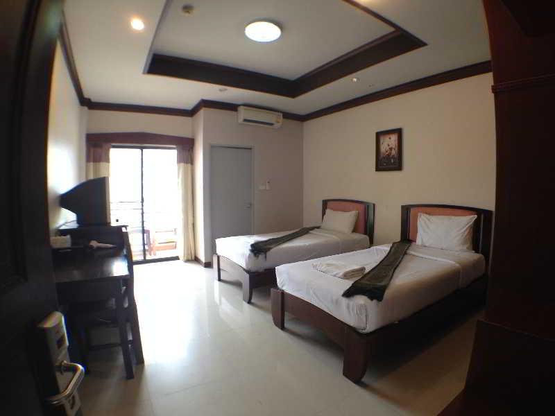 Narawan Hotel, Хуа Хин Экстерьер фото