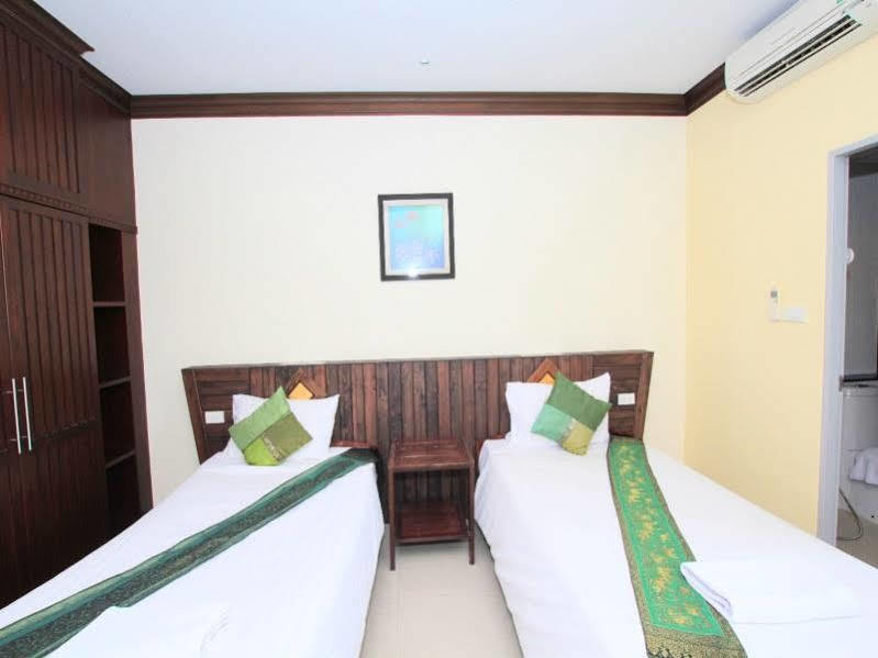 Narawan Hotel, Хуа Хин Экстерьер фото