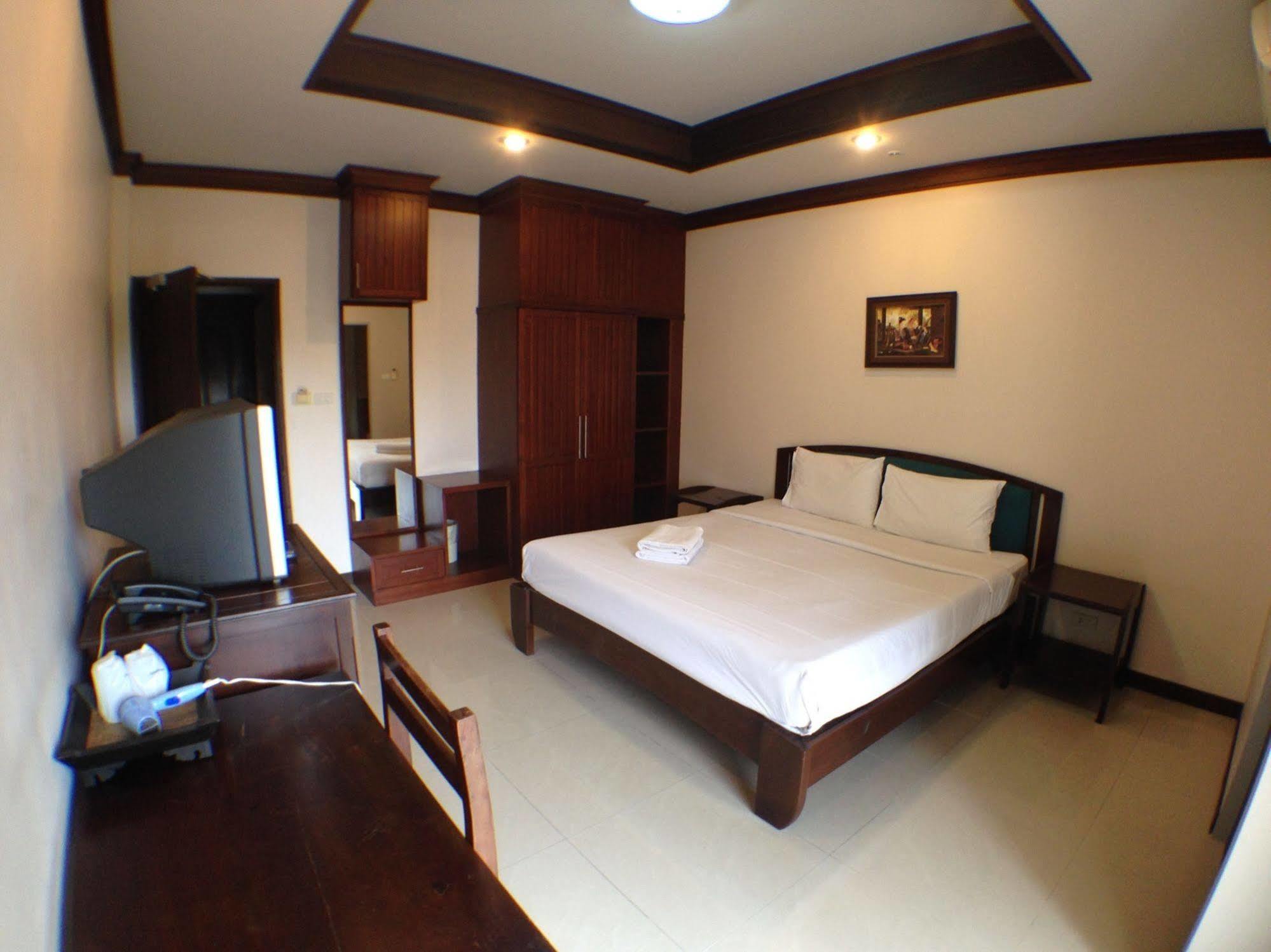 Narawan Hotel, Хуа Хин Экстерьер фото